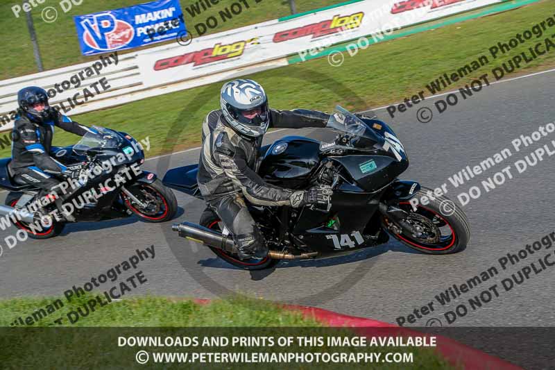 PJM Wedding Photography;enduro digital images;event digital images;eventdigitalimages;mallory park;mallory park photographs;mallory park trackday;mallory park trackday photographs;no limits trackdays;peter wileman photography;racing digital images;trackday digital images;trackday photos